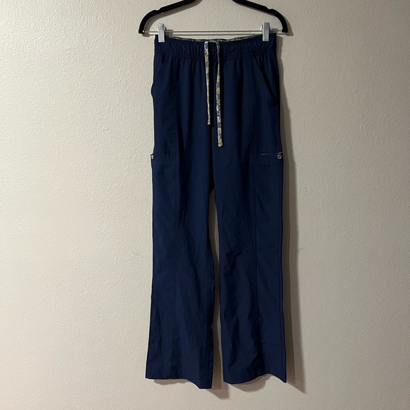Elle Scrub Pants - Picture 1 of 5